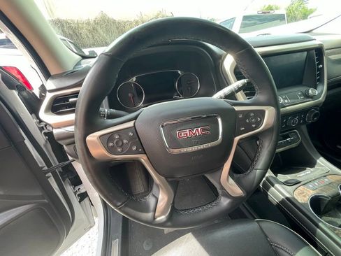 Used 2023 GMC Acadia Denali AWD/4WD image 13