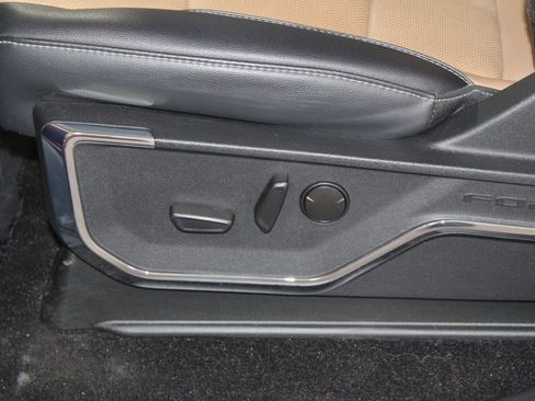 Used 2022 Ford F150 Lariat w/ Equipment Group 501A Mid image 23