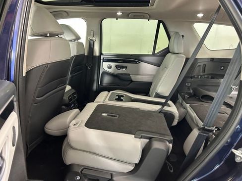 Used 2023 Honda Pilot Touring image 25