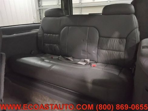 Used 1999 Chevrolet Suburban 4WD w/ Preferred Equipment Group 3 image 14