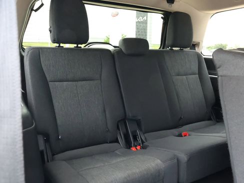Used 2024 Ford Expedition XLT RWD image 33