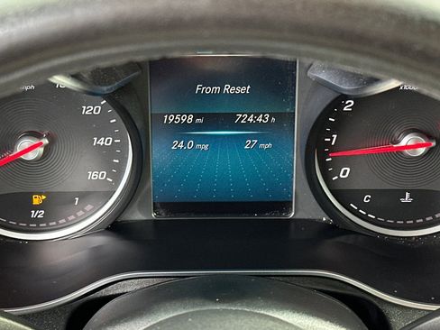 Used 2020 Mercedes-Benz GLC 300 4MATIC image 34