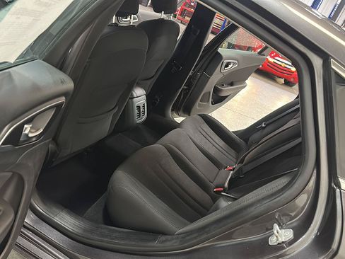 Certified 2016 Chrysler 200 Limited w/ Convenience Group FWD image 27