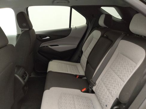 Used 2024 Chevrolet Equinox LS w/ LS Convenience Package image 18