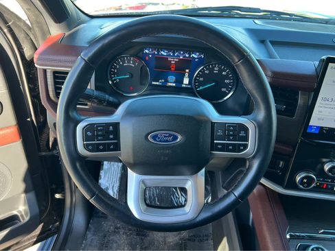 Used 2024 Ford Expedition Limited AWD/4WD image 37