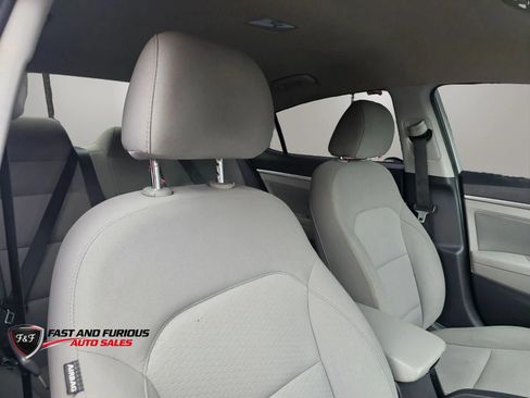 Used 2020 Hyundai Elantra SEL FWD image 14