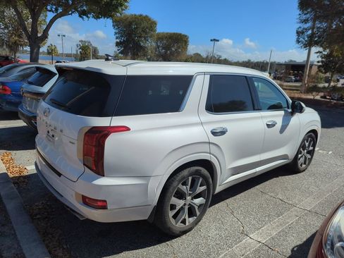 Used 2021 Hyundai Palisade Limited image 2