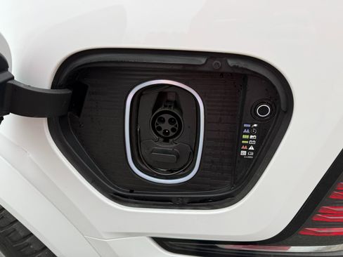 Used 2025 Cadillac Escalade IQ Luxury 2 image 63