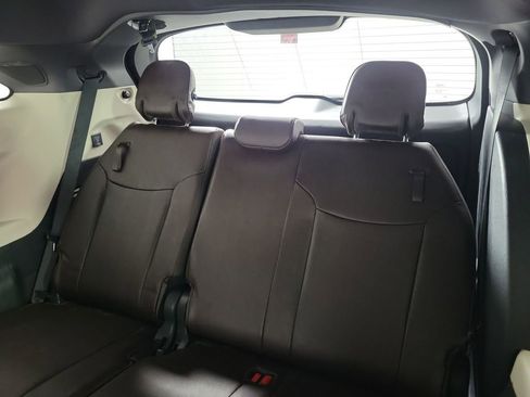 Certified 2023 Toyota Sienna Platinum AWD/4WD image 23