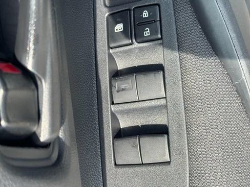 Used 2025 Toyota Corolla LE FWD image 22