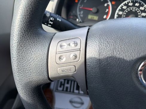 Used 2012 Toyota Corolla LE image 18