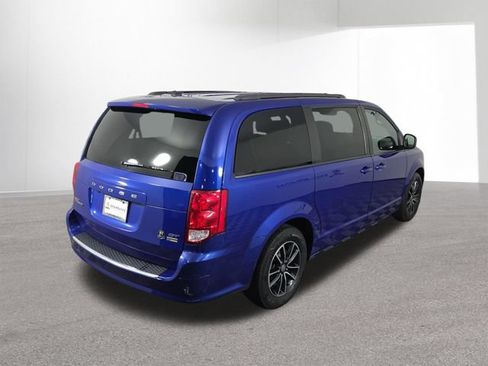 Used 2019 Dodge Grand Caravan GT FWD image 40