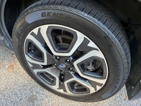 Used 2023 Subaru Ascent Touring AWD/4WD image 12