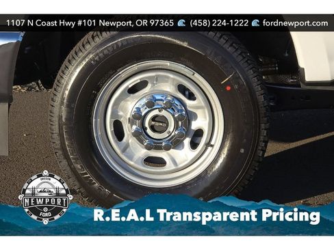 New 2026 Ford F250 XL w/ FX4 Off-Road Package AWD/4WD image 26