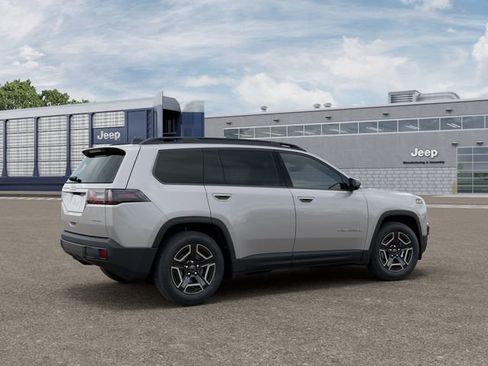 New 2026 Jeep Cherokee Laredo image 2