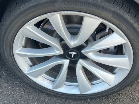 Used 2018 Tesla Model 3 AWD/4WD image 22