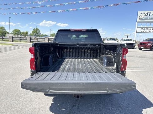 Used 2022 Chevrolet Silverado 1500 LT AWD/4WD image 17