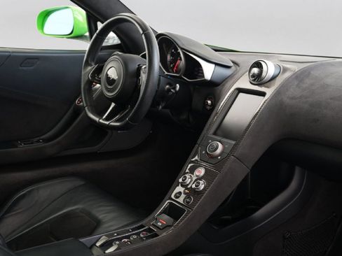 Used 2015 McLaren 650S Spider RWD image 40