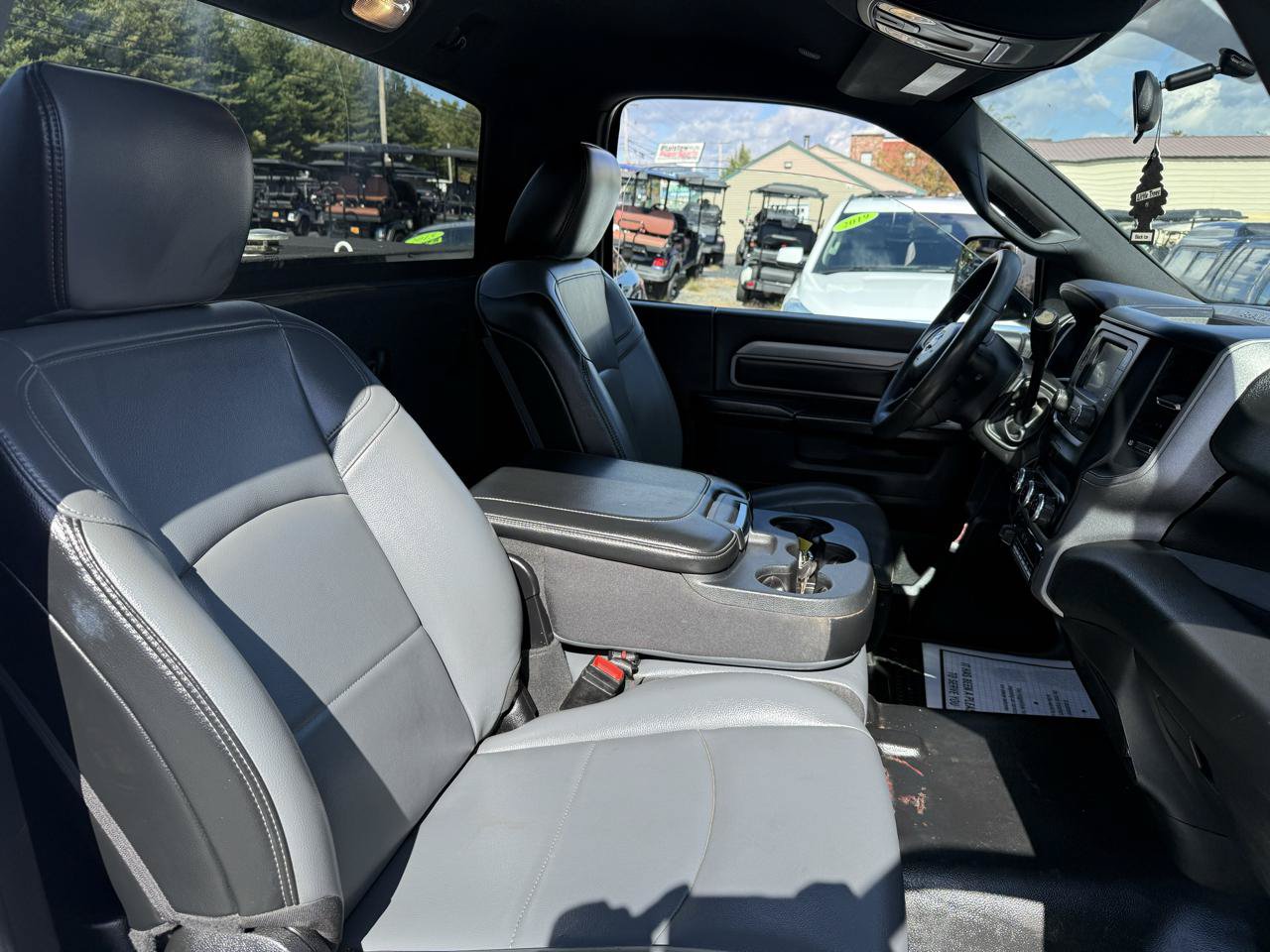 Used 2021 RAM 3500 Tradesman w/ Chrome Appearance Group AWD/4WD image 26
