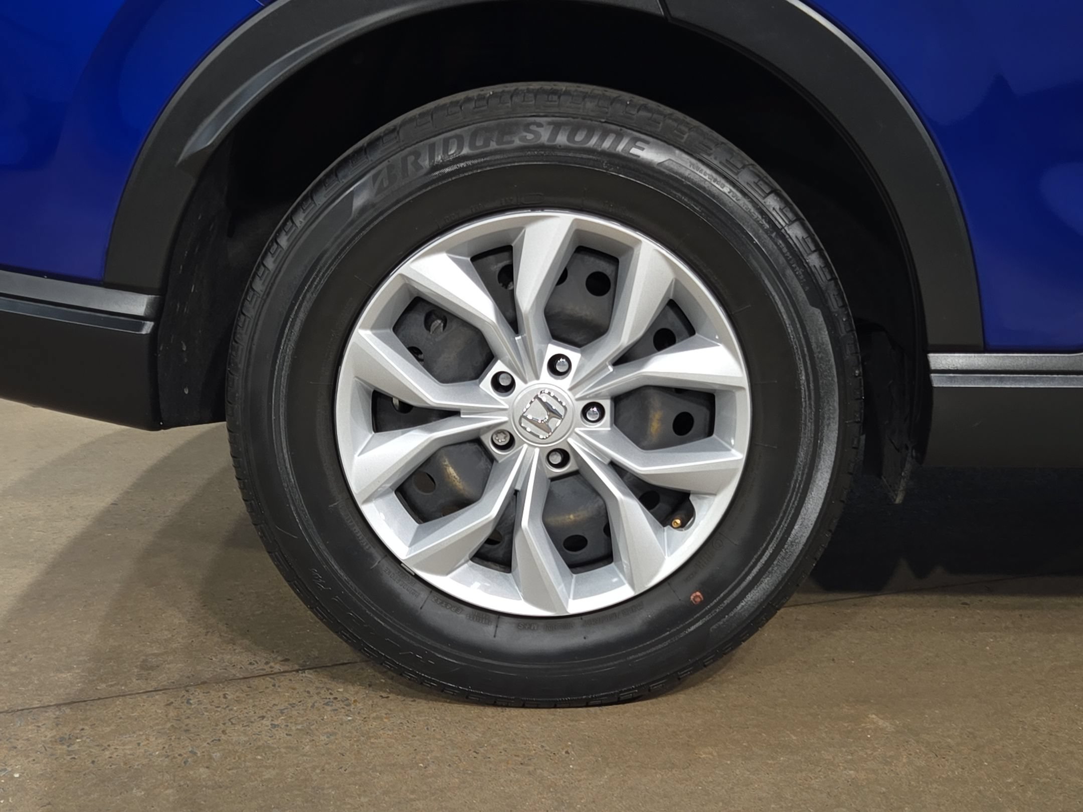 Used 2024 Honda CR-V LX image 17