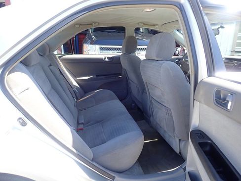 Used 2005 Toyota Camry SE image 25