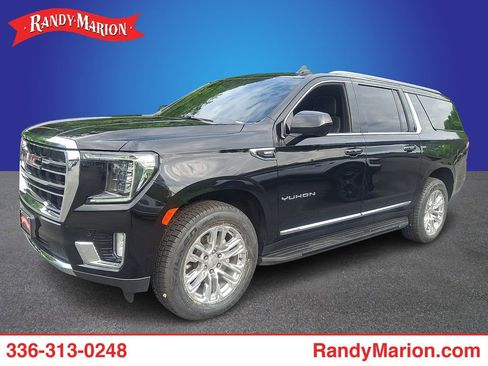 Used 2024 GMC Yukon XL SLT AWD/4WD image 1