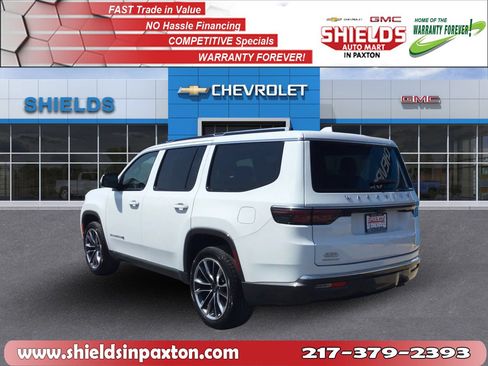 Used 2022 Jeep Wagoneer Series III w/ Premium Group I AWD/4WD image 9