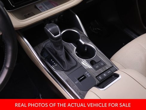 Used 2020 Toyota Highlander Limited AWD/4WD image 11