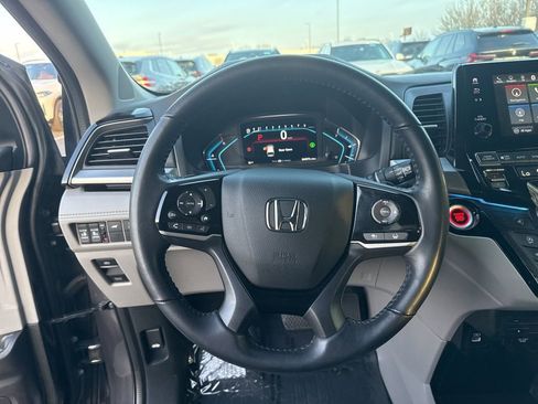 Used 2022 Honda Odyssey Touring image 12