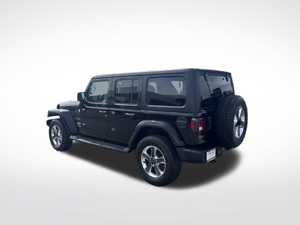 Used 2021 Jeep Wrangler Unlimited Sahara w/ Cold Weather Group AWD/4WD image 3