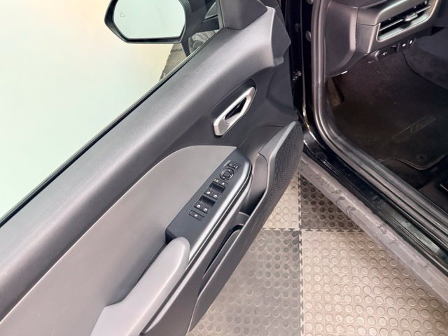Used 2025 Kia K4 FWD image 18