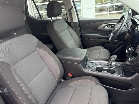 Used 2021 Chevrolet Traverse LT FWD image 52