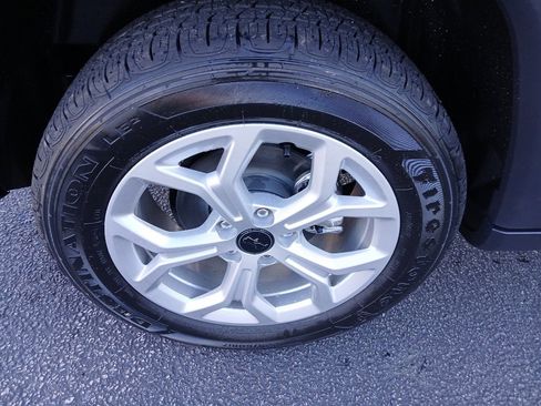 New 2026 Jeep Compass Latitude image 19