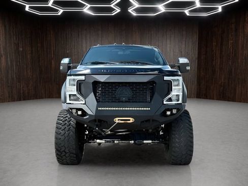Used 2022 Ford F350 Platinum w/ Tremor Off-Road Package AWD/4WD image 3