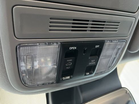 Used 2022 Honda Pilot Special Edition image 18
