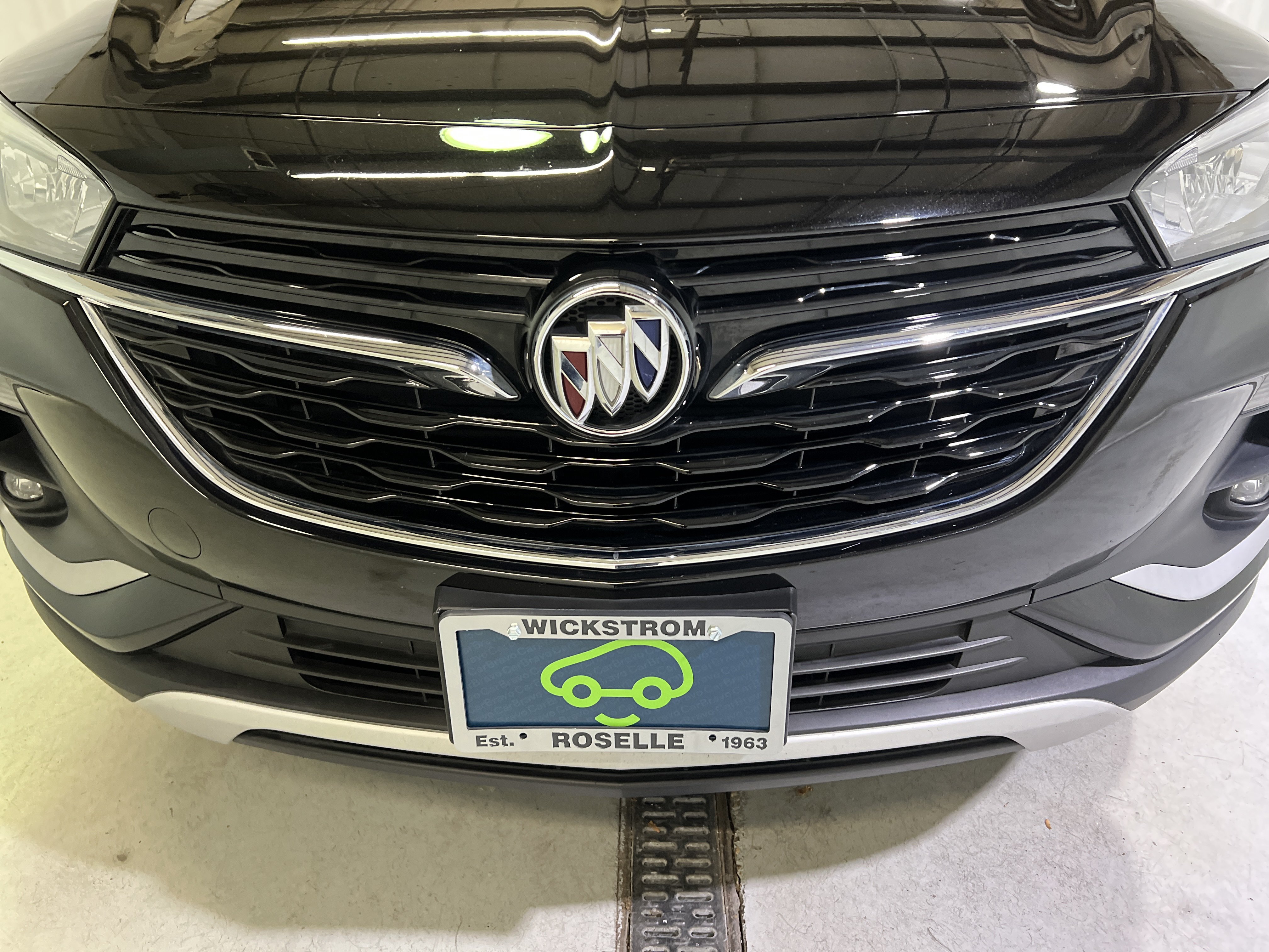 Used 2023 Buick Encore GX Preferred w/ Cold Weather Comfort Package AWD/4WD image 4