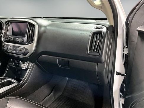 Used 2022 Chevrolet Colorado LT w/ Luxury Package AWD/4WD image 24