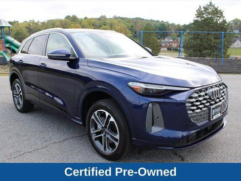 Certified 2025 Audi Q5 Premium Plus w/ Premium Plus AWD/4WD image 2