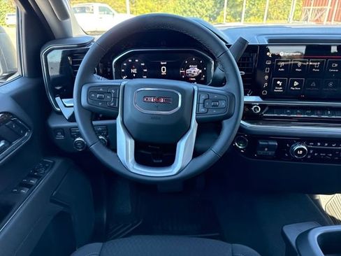 New 2026 GMC Sierra 1500 Elevation image 13
