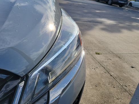 Used 2021 Nissan Kicks SR w/ SR Premium Package FWD image 3