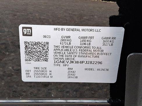 Used 2023 Chevrolet Traverse RS image 28