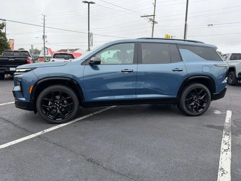 Used 2024 Chevrolet Traverse RS FWD image 4