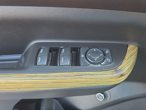 Used 2019 GMC Acadia Denali AWD/4WD image 23