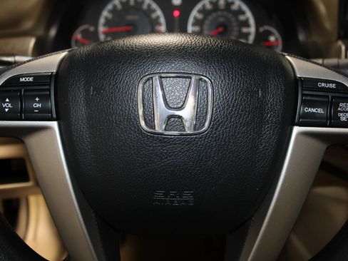 Used 2009 Honda Accord LX-P image 16