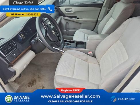 Used 2016 Toyota Camry LE image 9
