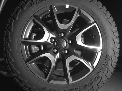 Used 2025 Jeep Compass Trailhawk image 12