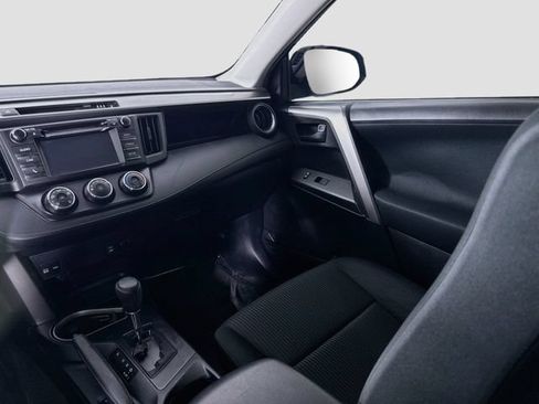 Certified 2017 Toyota RAV4 LE w/ Carpet Mat Package FWD image 23