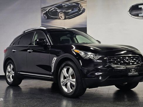 Used 2011 INFINITI FX35 2WD w/ Premium Pkg image 2