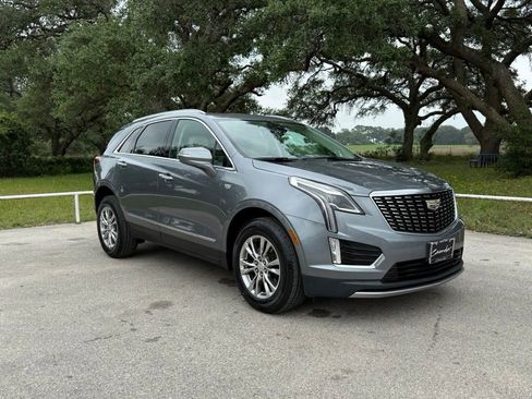 Used 2020 Cadillac XT5 Premium Luxury FWD image 3