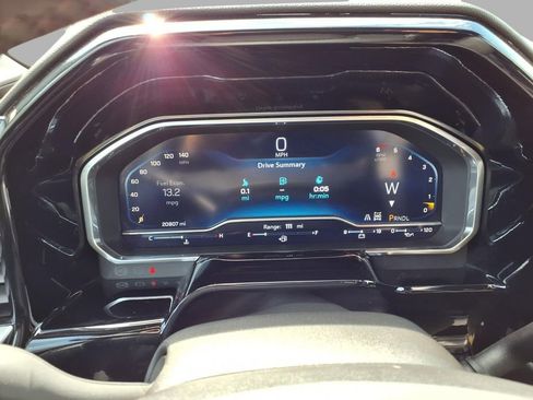 Used 2025 Chevrolet Silverado 2500 LT w/ Convenience Package AWD/4WD image 14